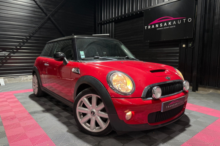 MINI HATCH R56
