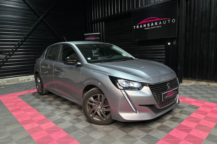 PEUGEOT 208