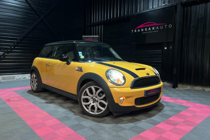 MINI HATCH R56