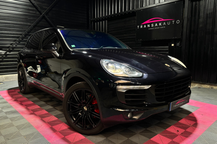 PORSCHE CAYENNE