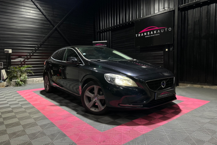 VOLVO V40