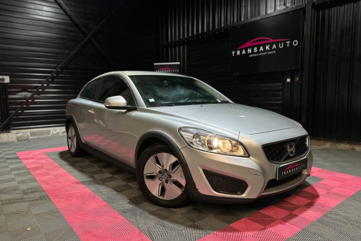 VOLVO C30