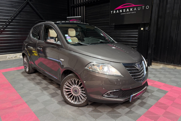 LANCIA YPSILON