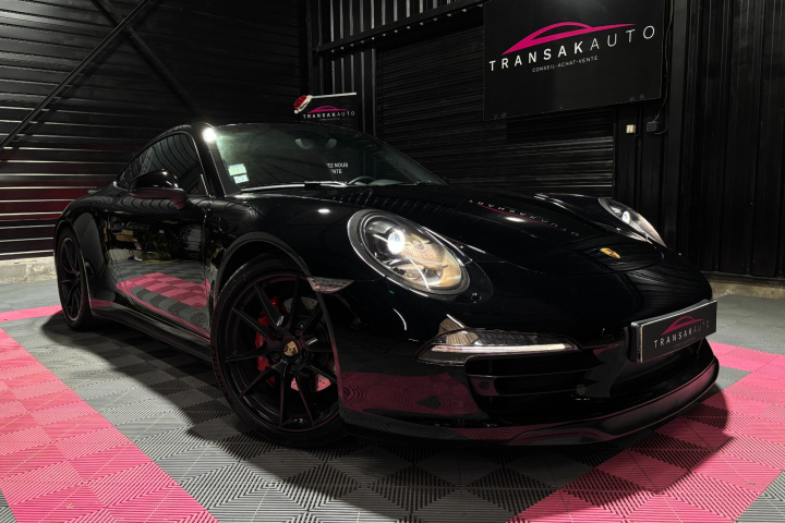 PORSCHE 911 CARRERA COUPE