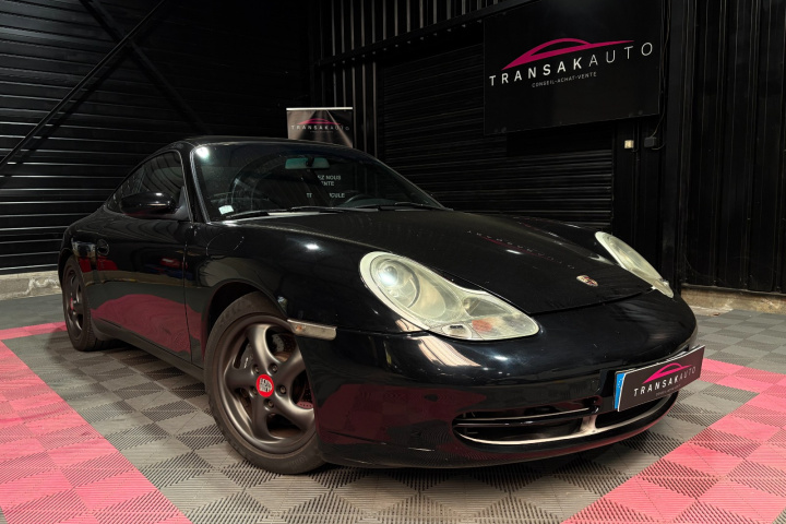 PORSCHE 911 CARRERA 4 COUPE 996