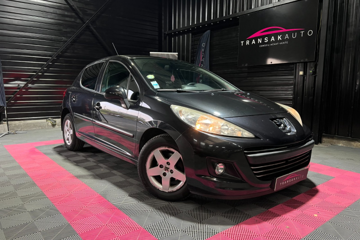 PEUGEOT 207